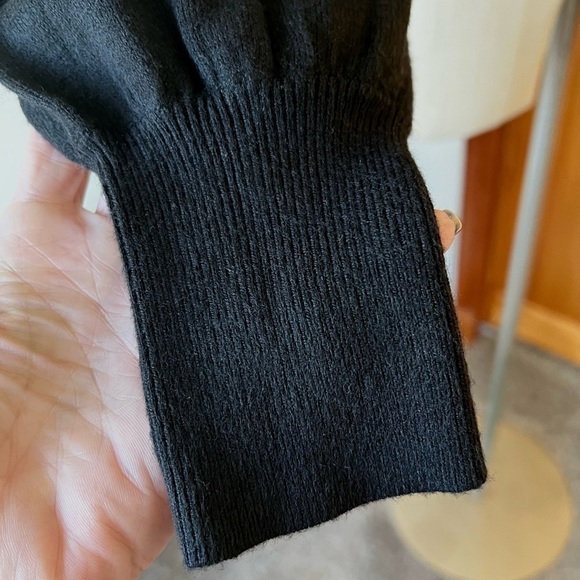 Express Small Black Scoop-neck Sweater Open Back Cozy Sexy Contemporary Crop - Picture 4 of 5